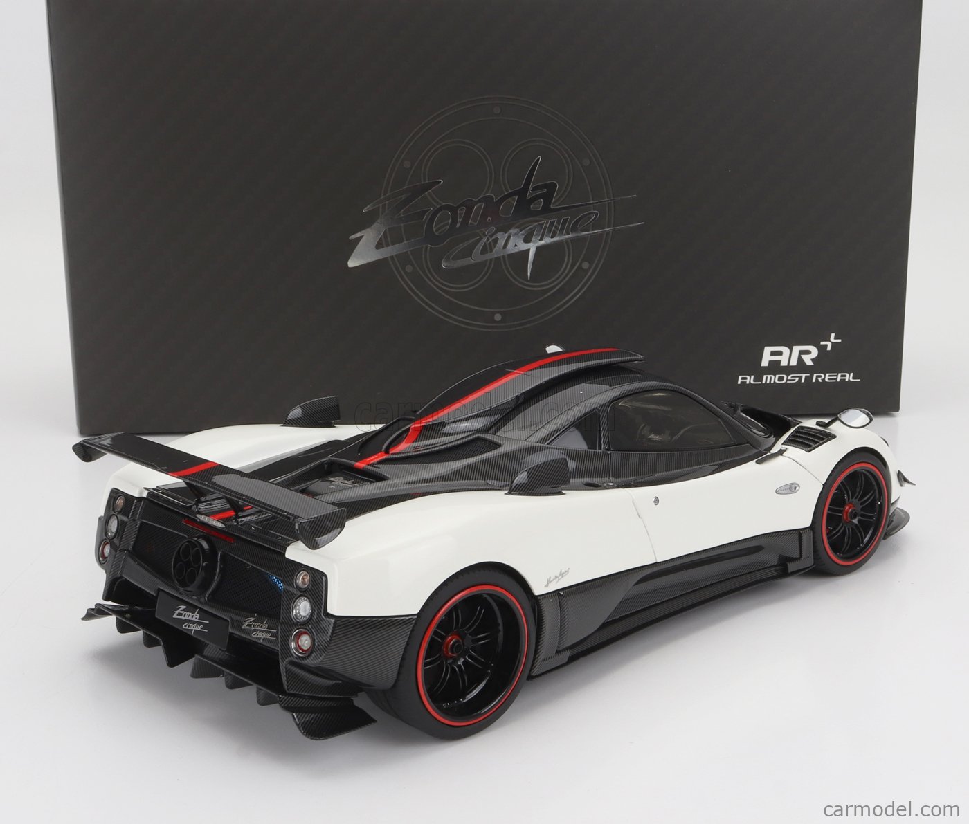 ALMOST-REAL ALM850601001 Scale 1/18 | PAGANI ZONDA CINQUE