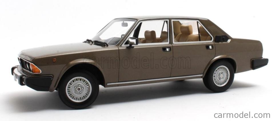 Modèle Réduit Alfa Romeo Alfa 6 2.5 1979 Bleu Métal 1/43 Matrix - Neuf En Boîte