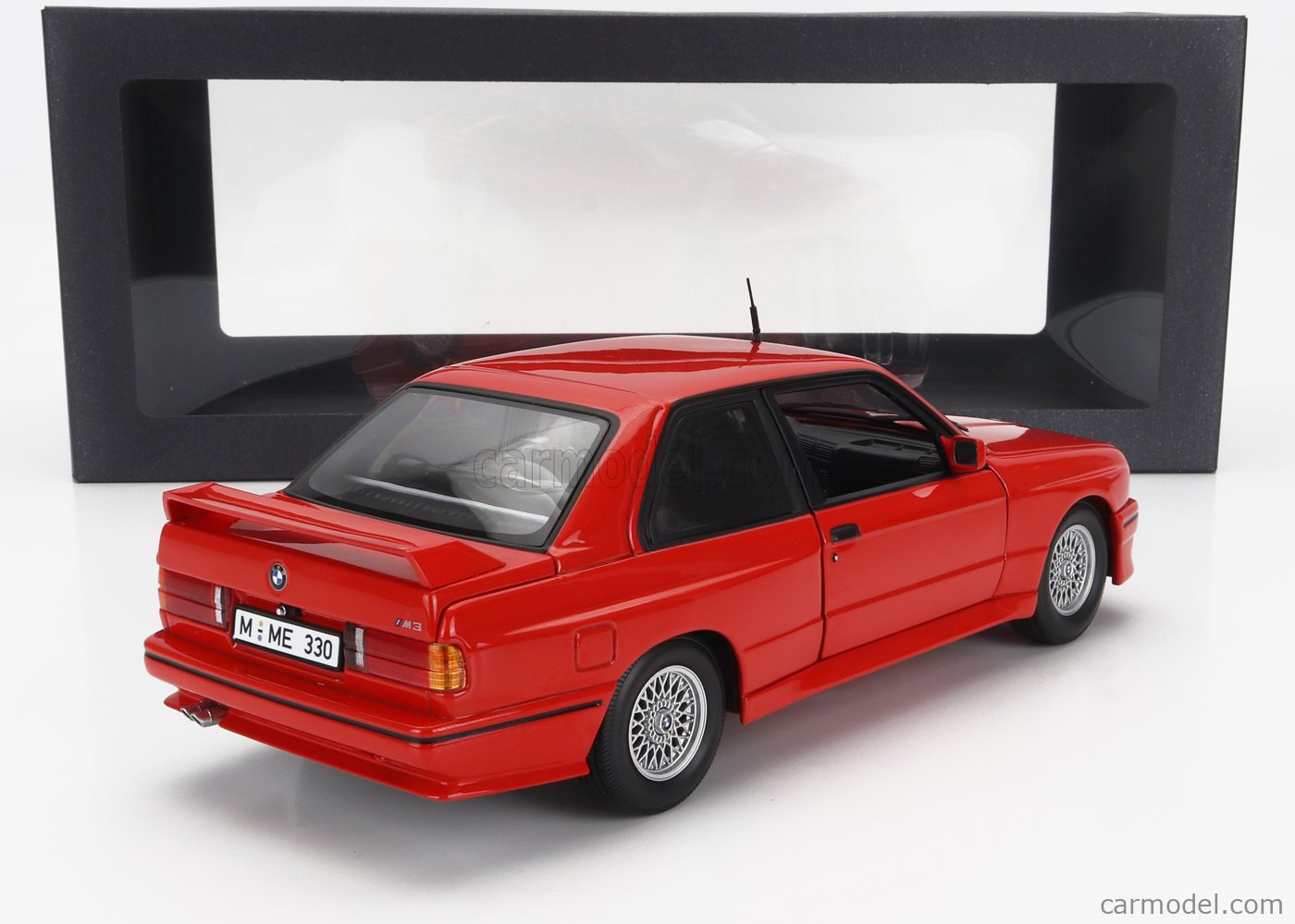 1/18 BMW 3シリーズ 335i F30 高級セダン 赤 レッド ミニカー
