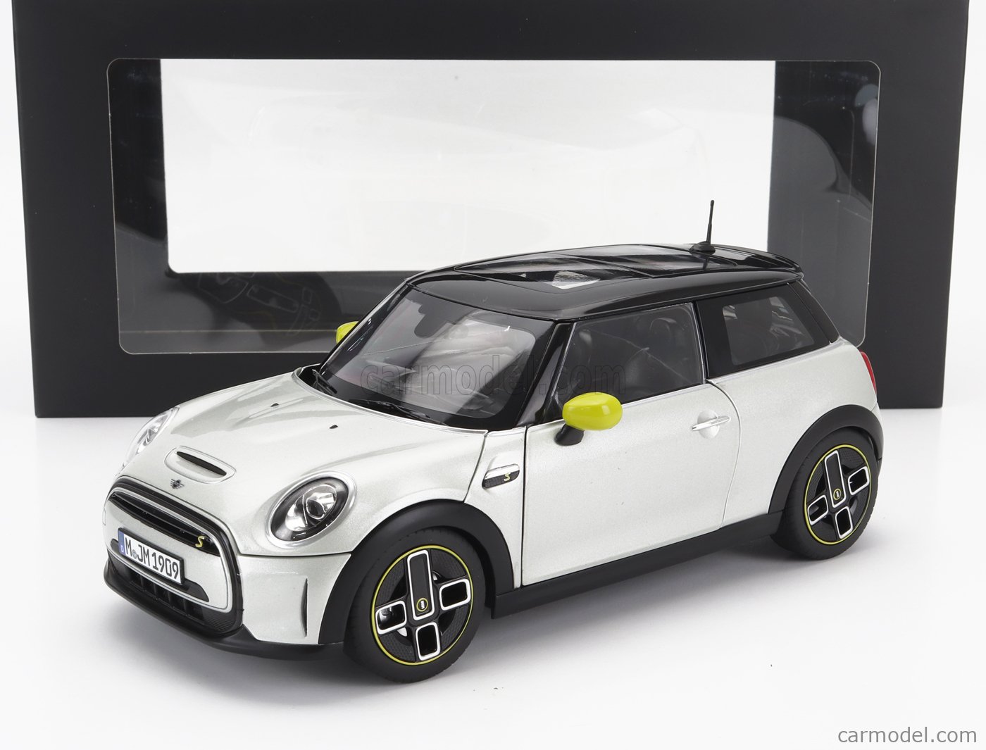 Norev 1:18 Mini Cooper SE blanc / argent 80435A21535 modèle voiture  80435A21535 80435A21535