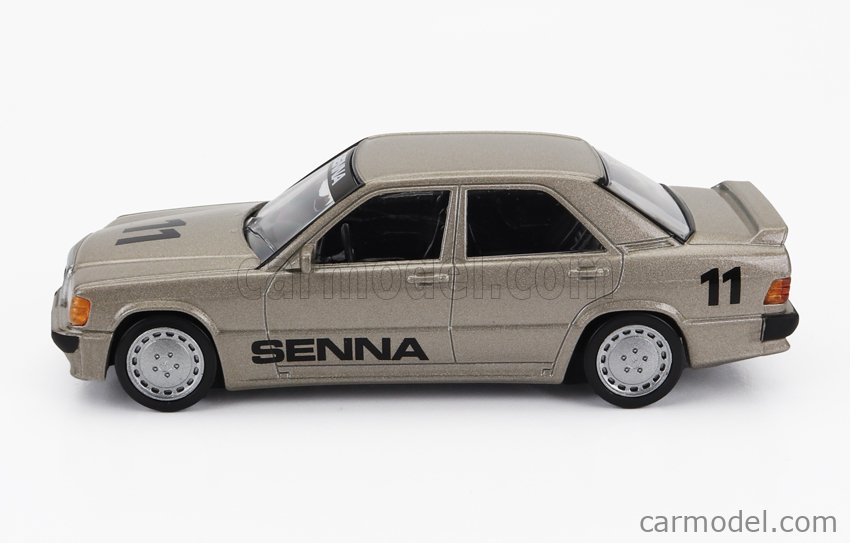 Bague avec pierre de naissance Navratna, 9 pierres