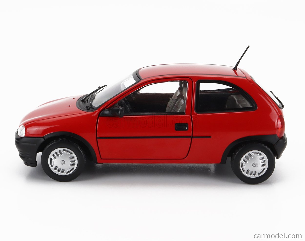 WHITEBOX WB124191O Scale 1/24 OPEL CORSA B 1993 RED