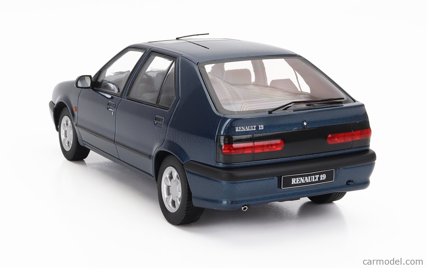 TRIPLE9 T9-1800451 Scale 1/18 RENAULT R19 1994 LAGUNA BLUE MET