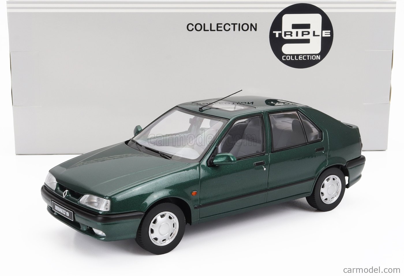 Renault R19 1994 Miniature TRIPLE9 1/18 – Argent, Neuve