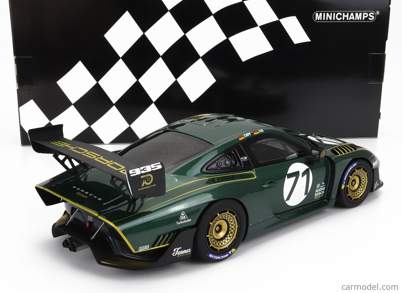 MINICHAMPS】限定1500台 Porsche 935 #69 ミニカー