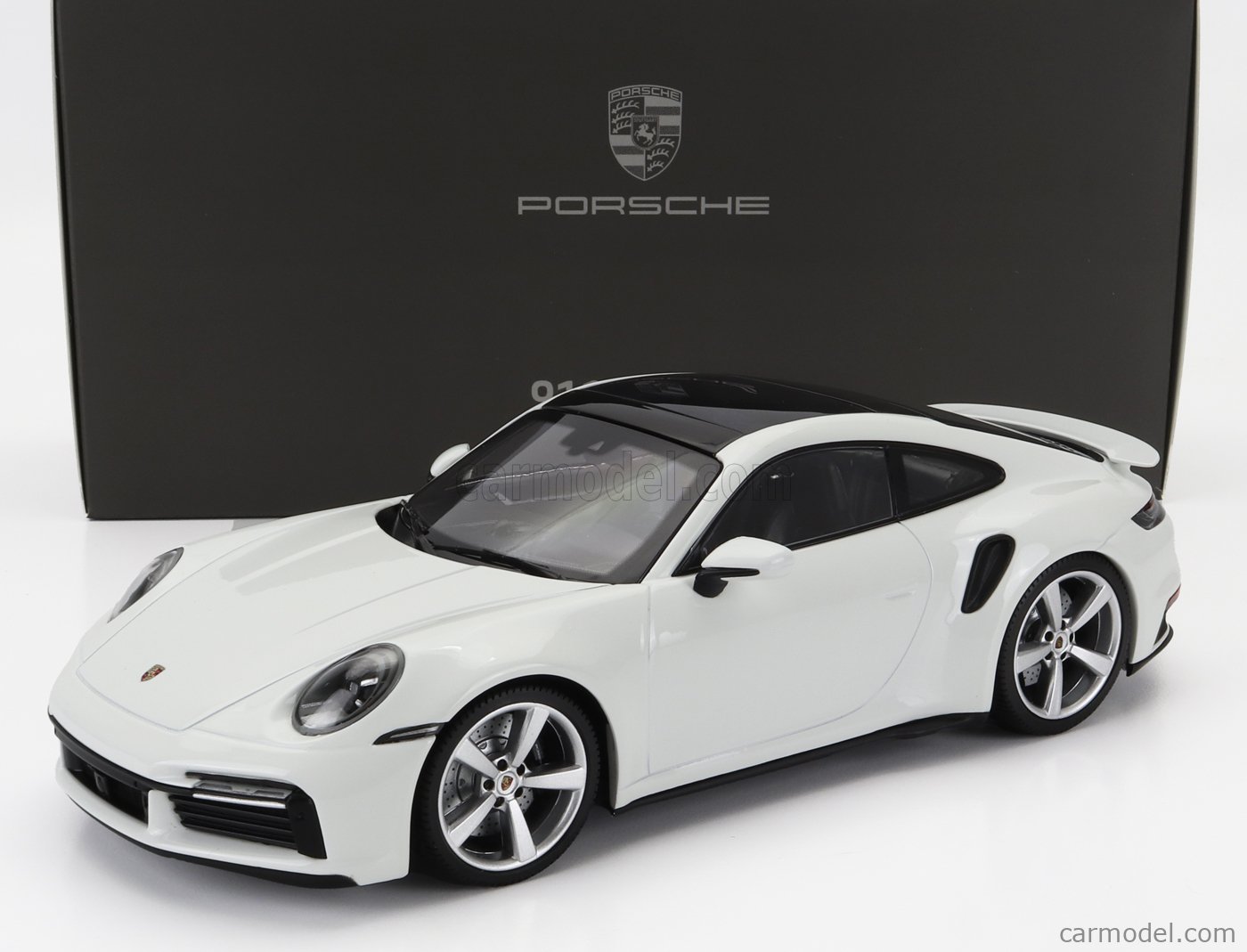 1/18 ポルシェ 911 (992) ターボ S ホワイト PMA 1/18 Porsche 911 (992) Turbo S 2021 White Model Car by Minichamps