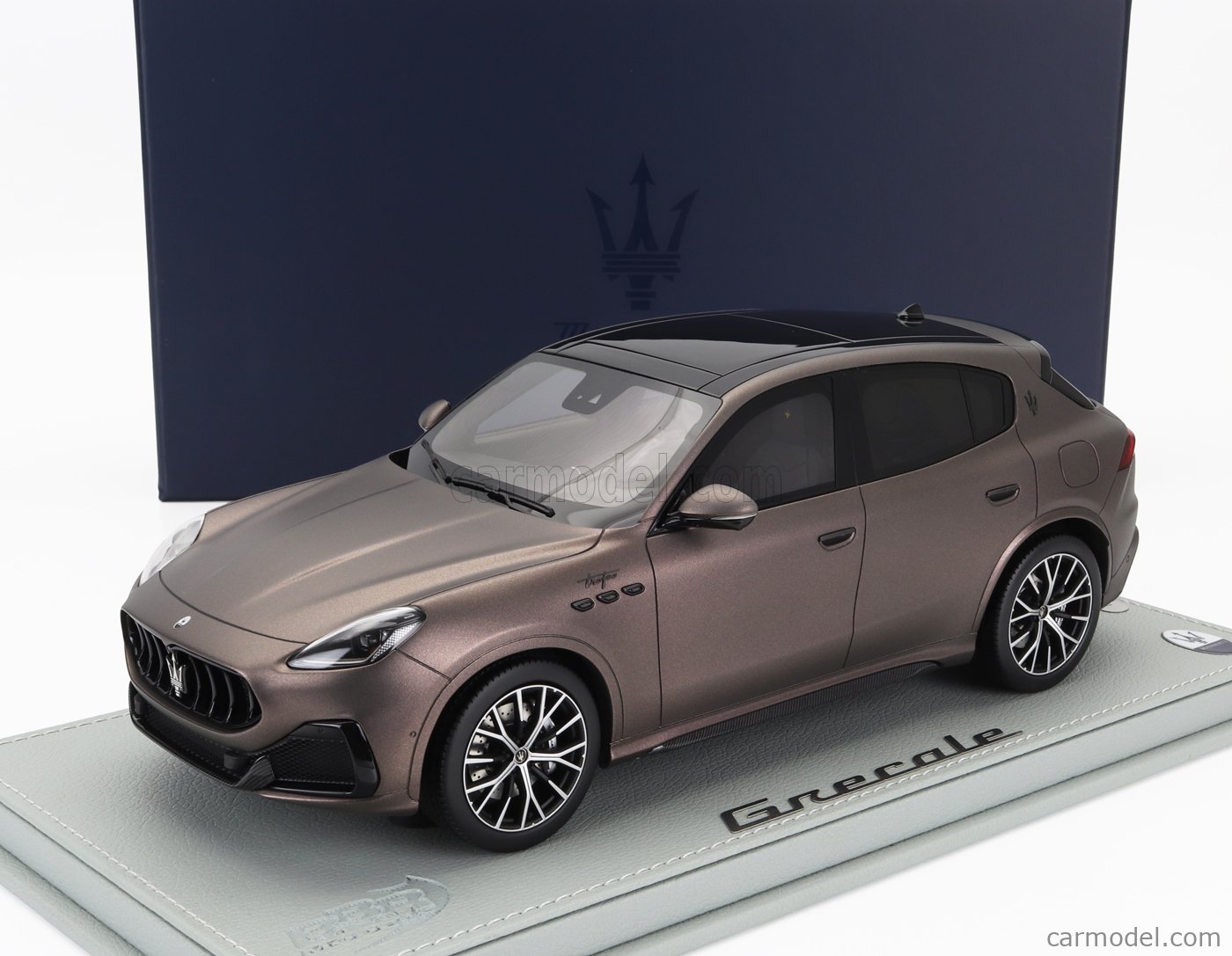 MASERATI - GRECALE TROFEO SUV 2023 - CON VETRINA - WITH SHOWCASE