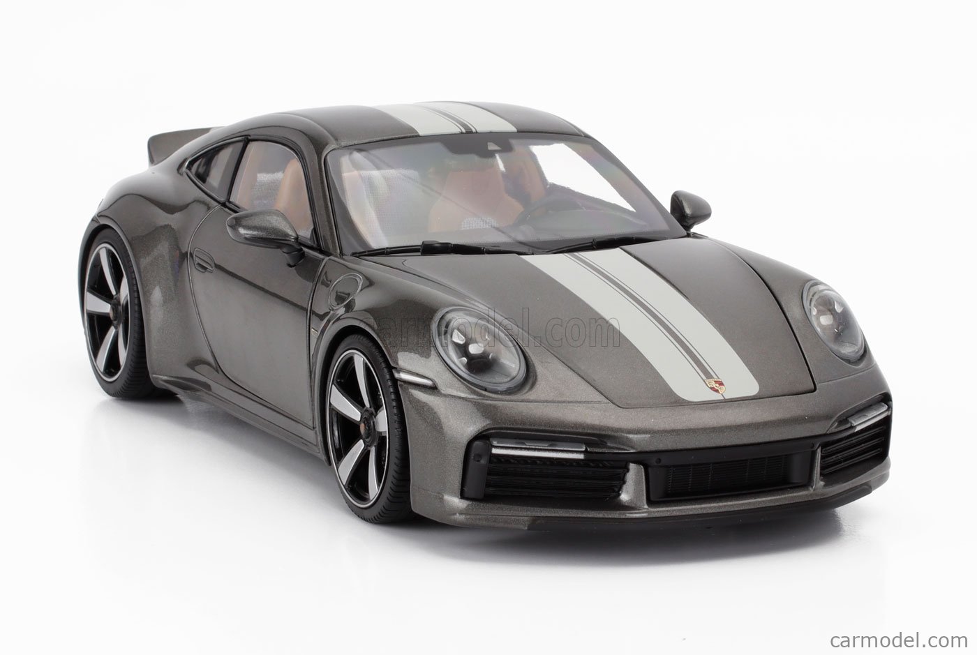 Minichamps 1:18 Porsche 911 (992) Sport Classic Année de construction 2022 noir / blanc