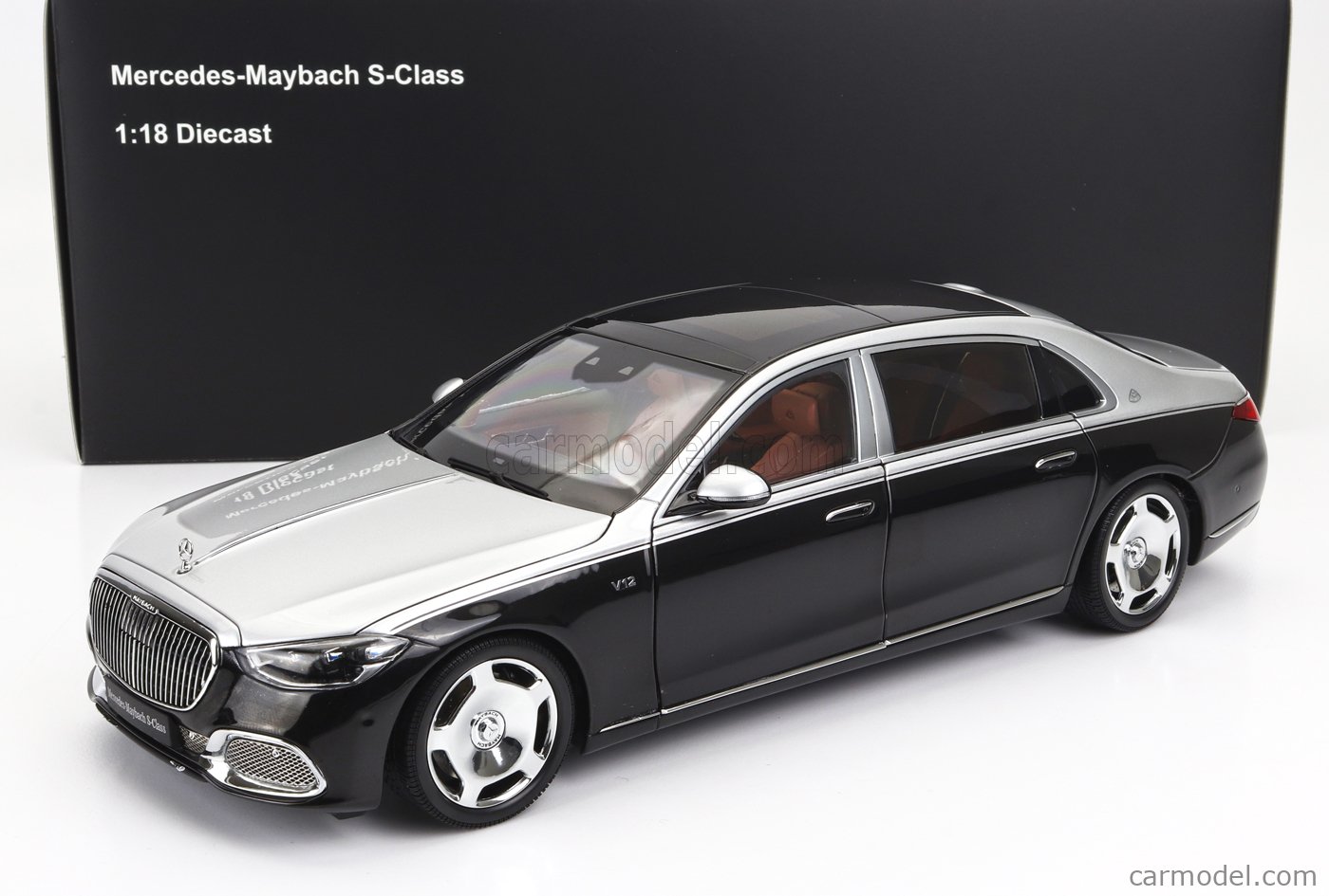 ALMOST REAL1/18 Mercedes-Maybach S-Class