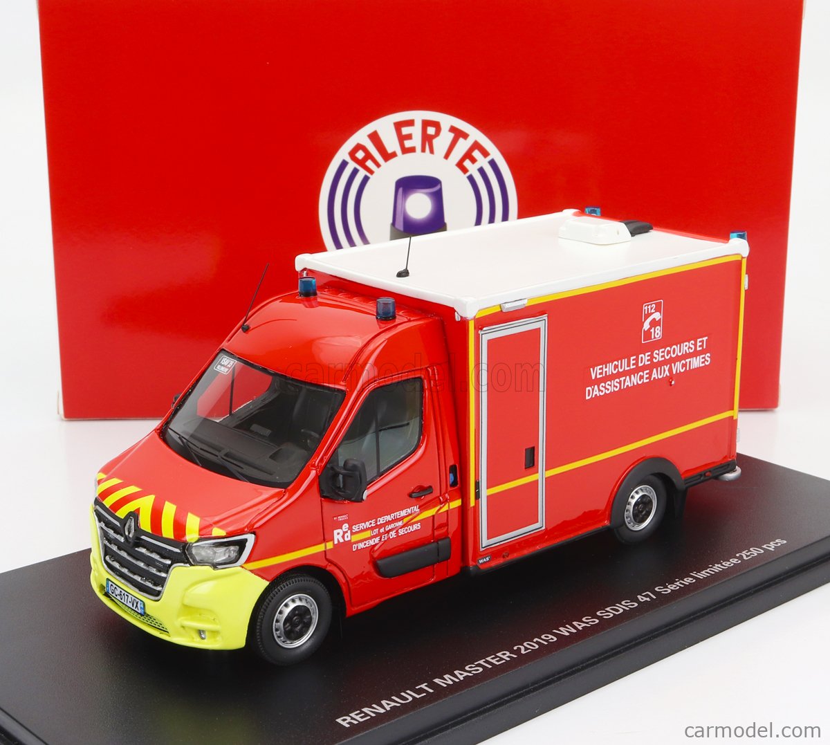 Miniature Renault Master Ambulance Pompiers - WAS VSAV SDIS 77 - 1/43 - Alerte - Neuve