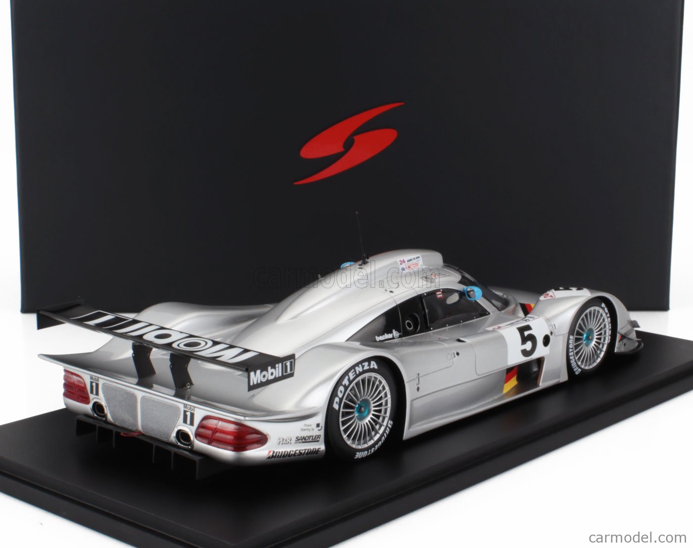 SPARK-MODEL 18S846 Масштаб 1/18 | MERCEDES BENZ CLR 5.7L V8
