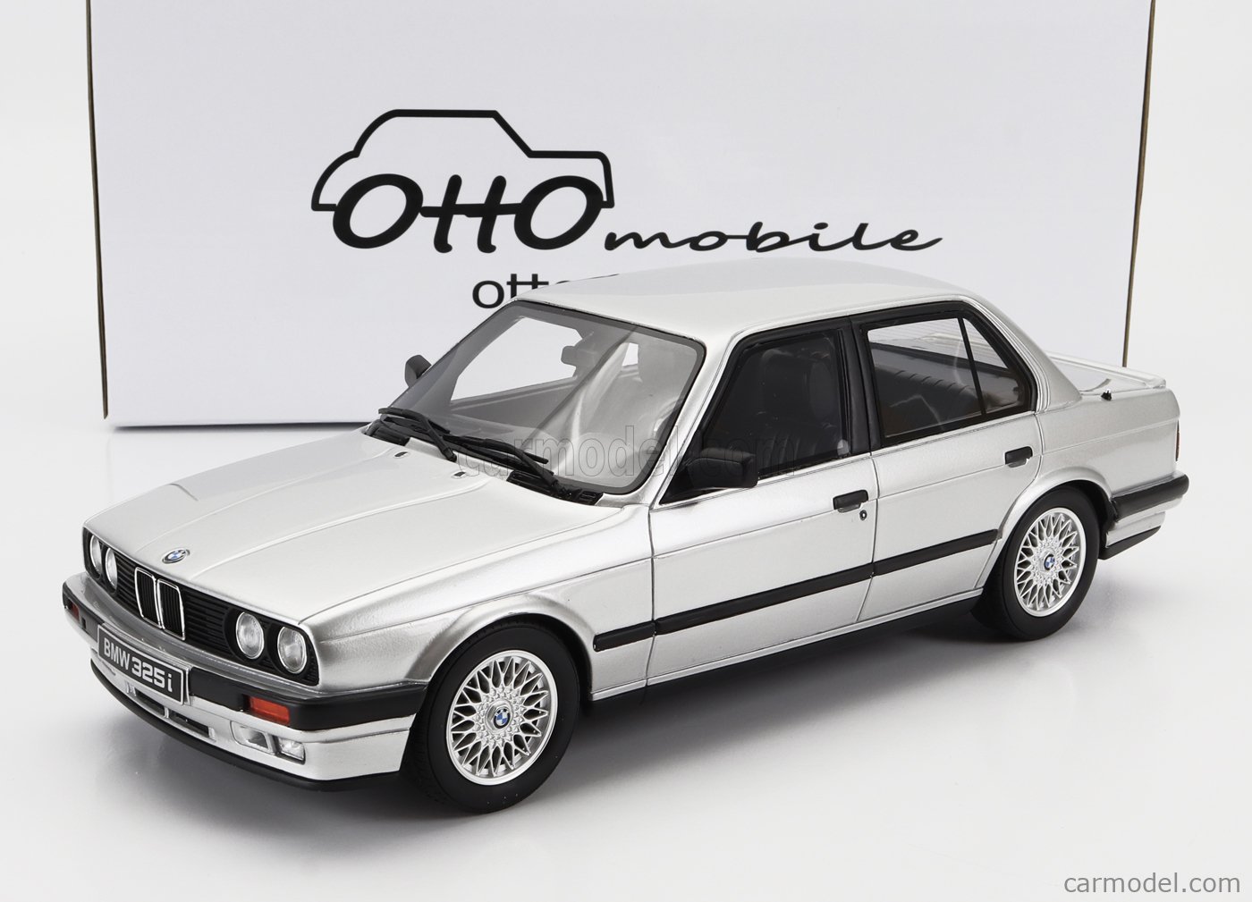 OTTO-MOBILE OT912 Echelle 1/18 | BMW 3-SERIES 325i (E30) 1988 SILVER
