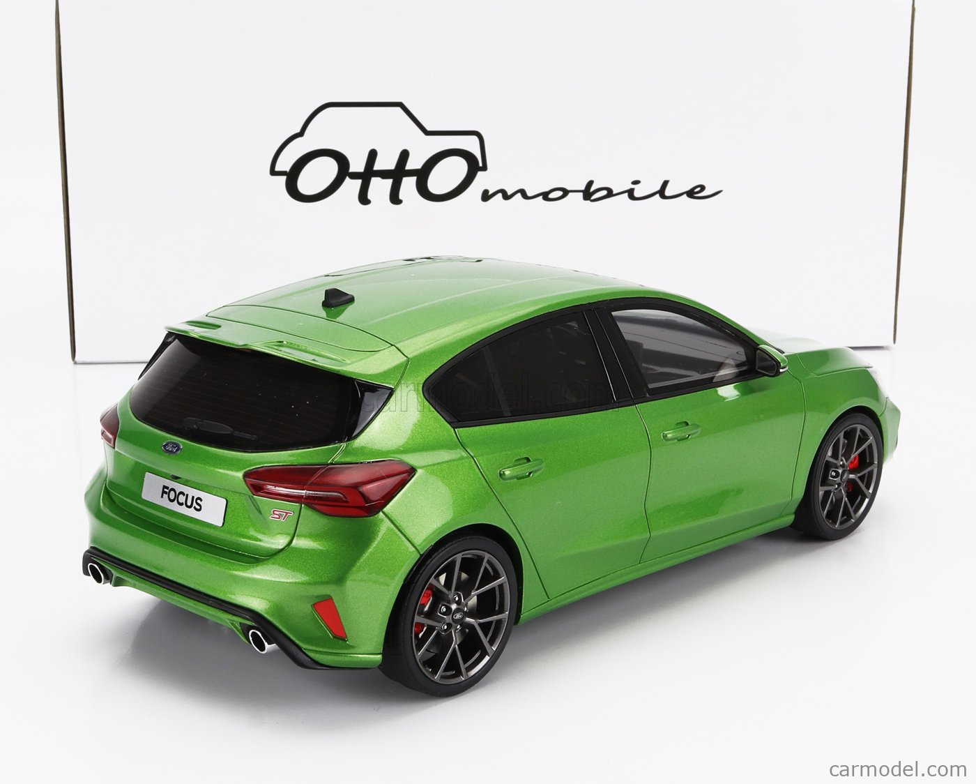 OTTO-MOBILE OT450 Scale 1/18 | FORD ENGLAND FOCUS MK5 PHASE 2 ST 2022 GREEN