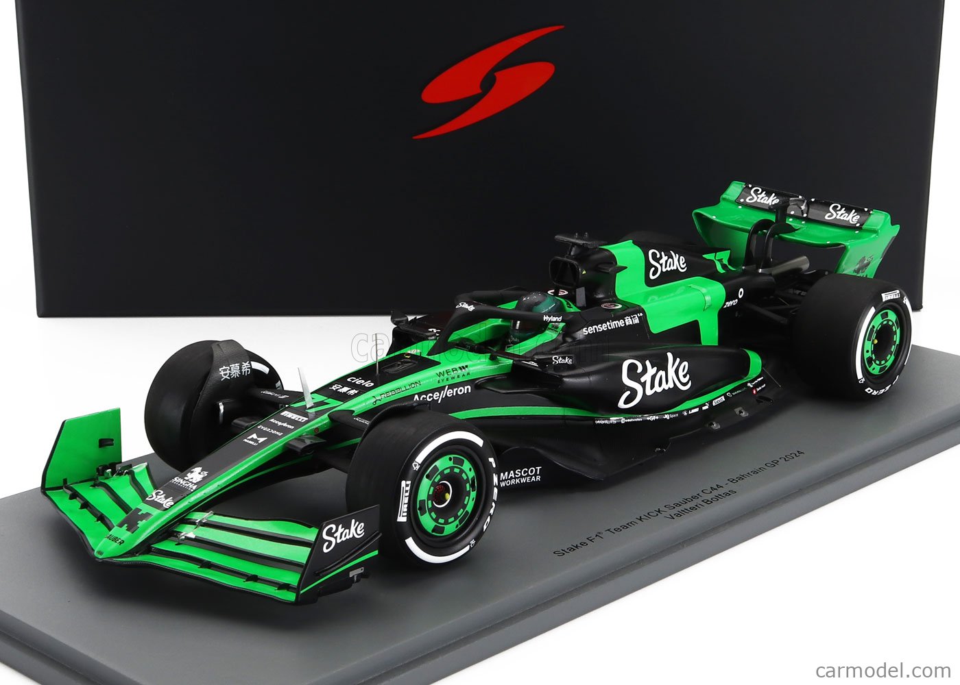 SPARK-MODEL 18S978 Scale 1/18 | SAUBER F1 C44 TEAM STAKE KICK N 77 