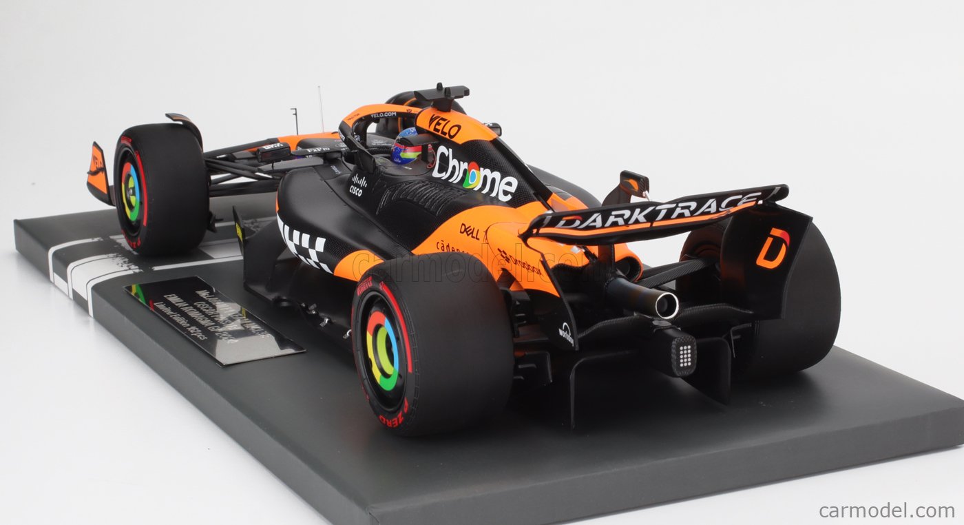 MINICHAMPS 537241981 Scale 1/18 | McLAREN F1 MCL38 TEAM