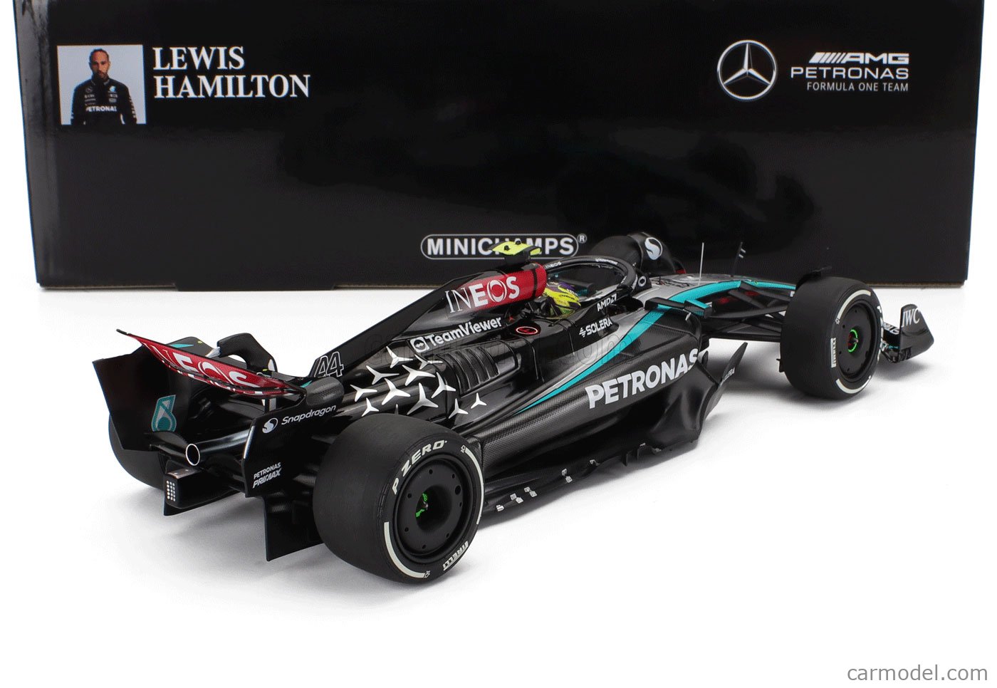 MINICHAMPS 110240144 Scale 1/18 | MERCEDES GP F1 W15 EQ MINICHAMPS 110240144 Scale 1/18 | MERCEDES GP F1 W15 EQ
