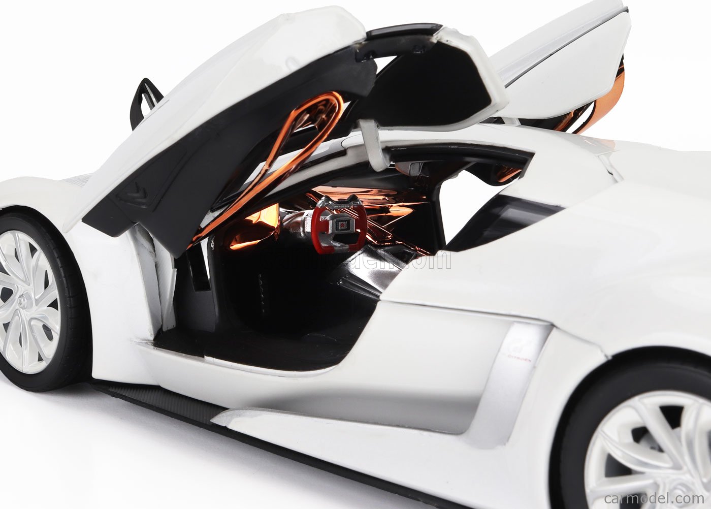 NOREV 181610 Scale 1/18 | CITROEN GT SALON DE PARIS 2008 WHITE MET