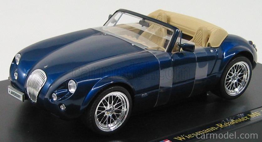 1/18　ミニカー　レベル　ヴィーズマン　ロードスター　MF3　BMW　M3 REVELL 08861 Scale 1/18 | WIESMANN ROADSTER MF3 BLUE MET