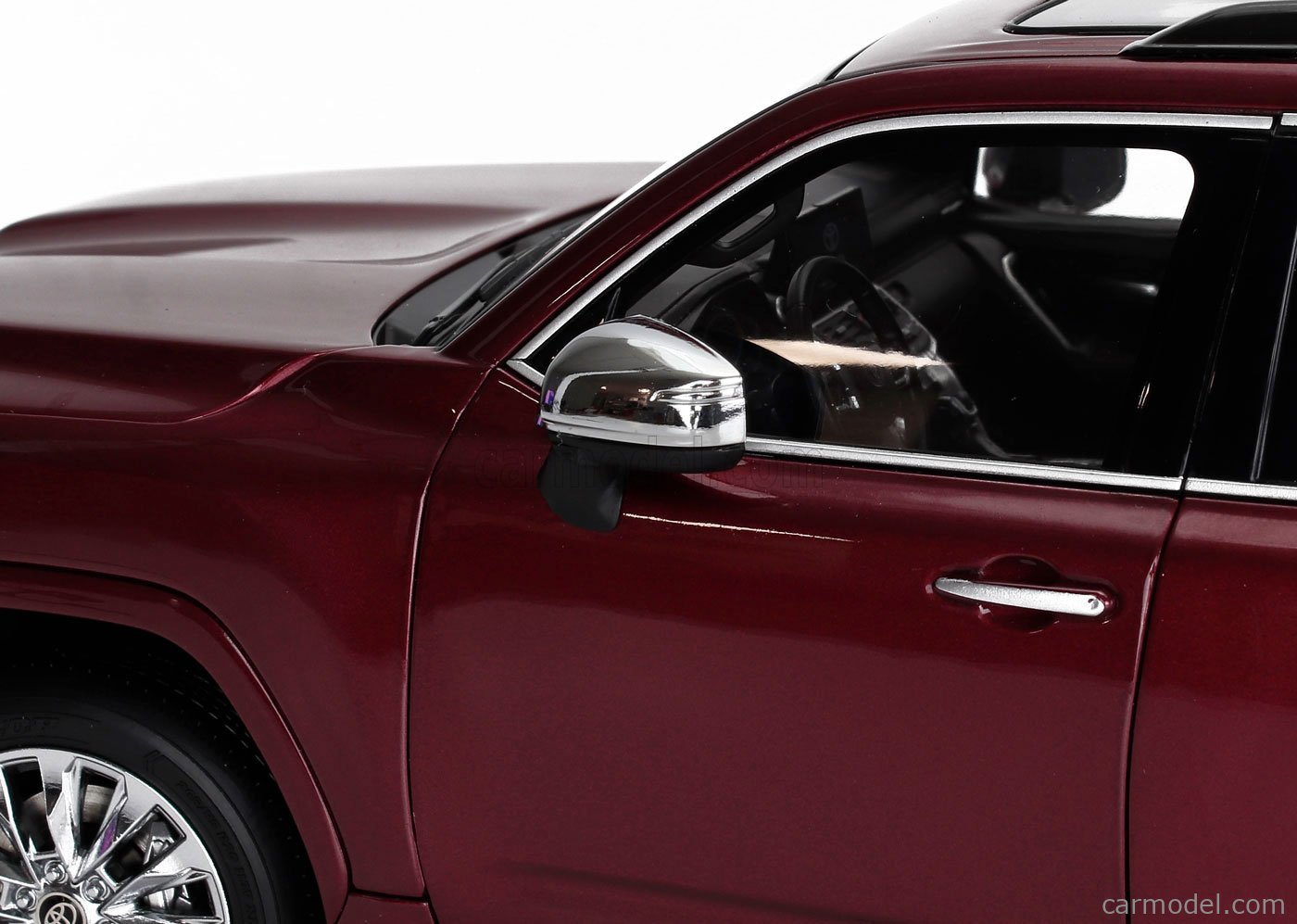 LCD-MODEL LCD18013-ZX-RE Scala 1/18 | TOYOTA LAND CRUISER 300-ZX