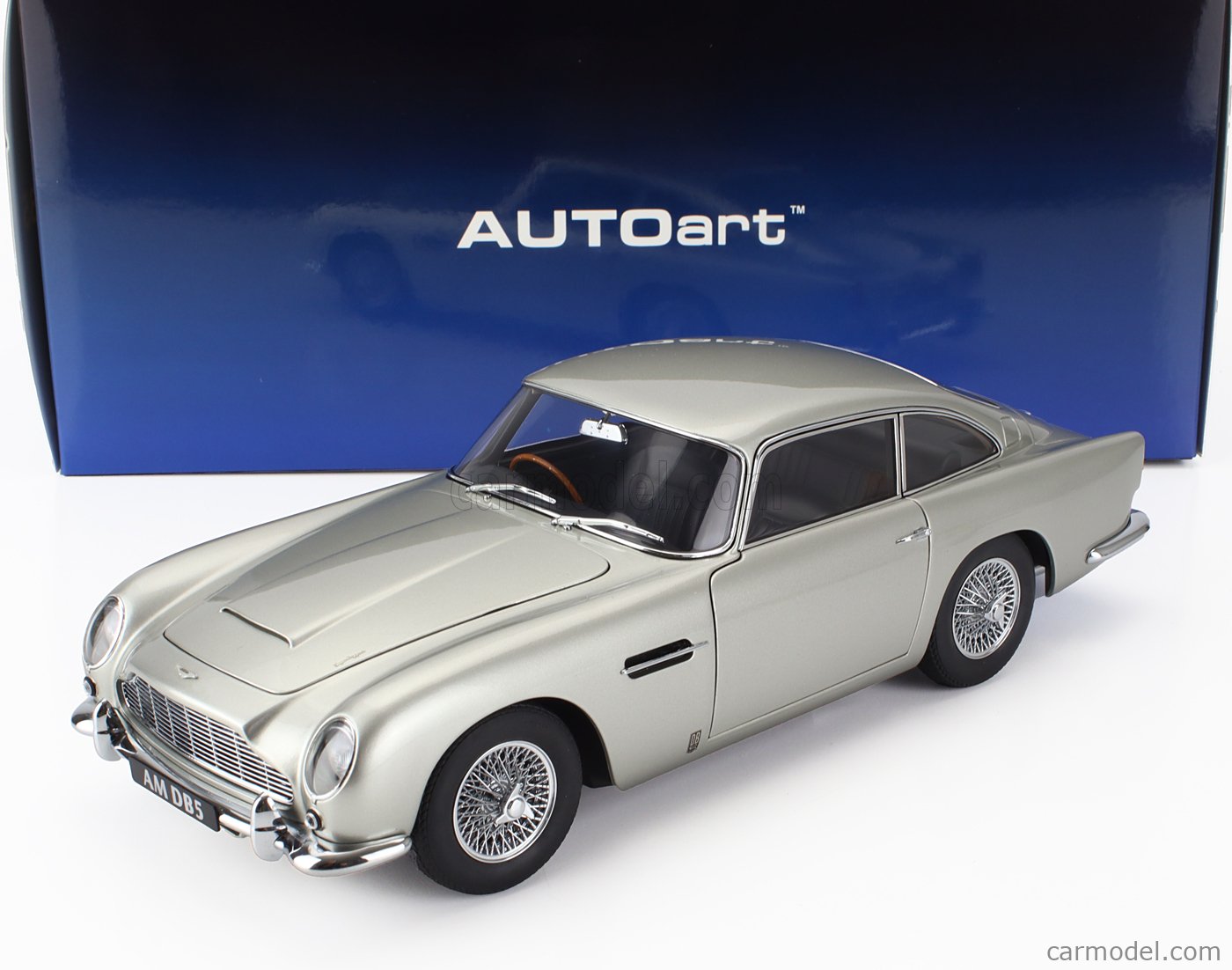 AUTOART 70287 Масштаб 1/18 | ASTON MARTIN DB5 1964 BIRCH SILVER