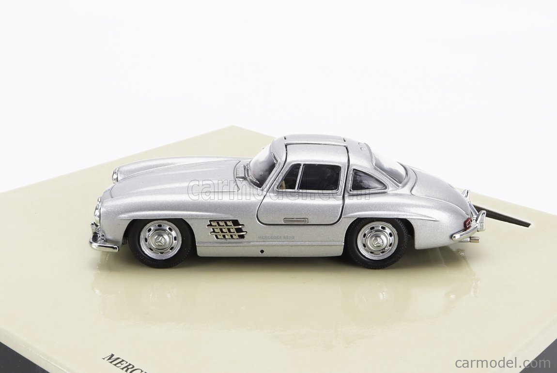 KiNSMART ミニカー 1:36 メルセデスベンツ 300SL 4色アソート No