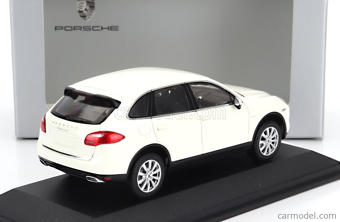 MINICHAMPS-PORSCHE 1/43 PORSCHE CAYENNE TURBO BÉŽOVÁ MET