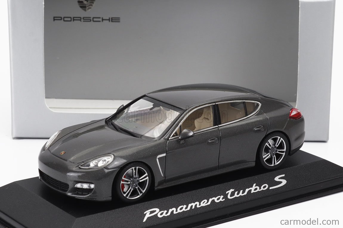 MINICHAMPS 1/43 SCALE WAP 020 Set 01 - 2002 Porsche Cayenne Turbo