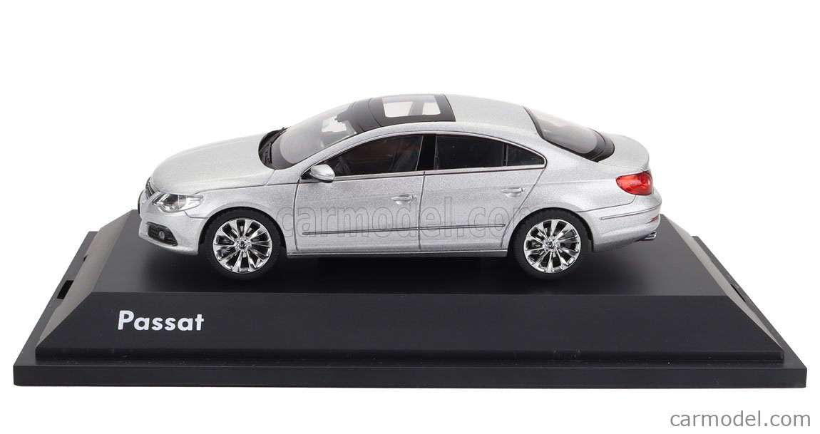 Volkswagen Passat SW B3 fabriquée à Hong Kong à l'échelle 1/40 - France
