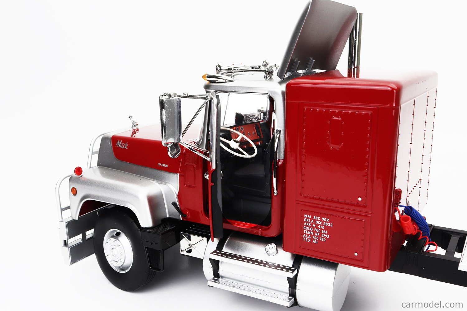 Road Kings - Camion Mack RL700L 1974 - Modèle Réduit 1/18 En Métal