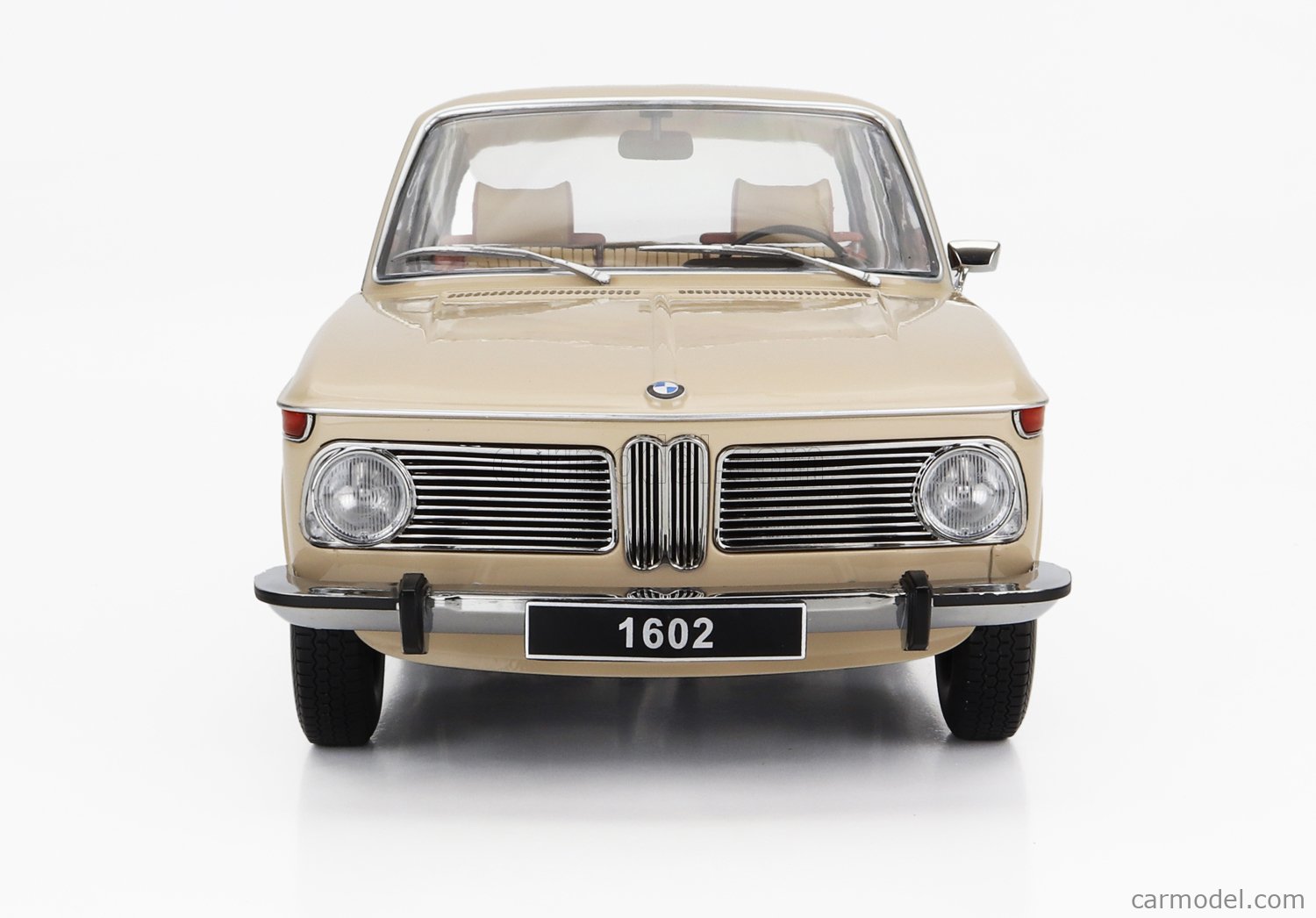KK Scale 1:18 BMW 1602 1.SERIE SILVER 1971 Modellauto