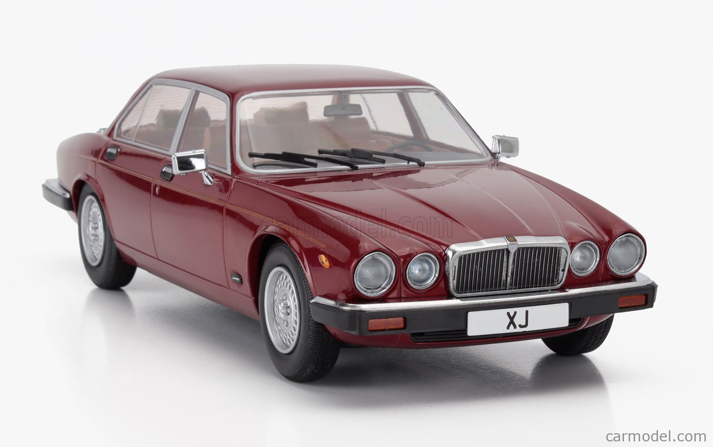 MCG18176 Jaguar XJ Series III Metallic Dark Red MCG 1/18