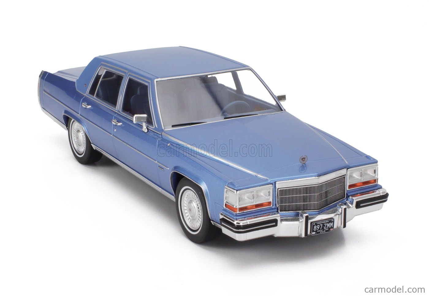 MCG MCG18252 Scale 1/18 | CADILLAC FLEETWOOD BROUGHAM 1982