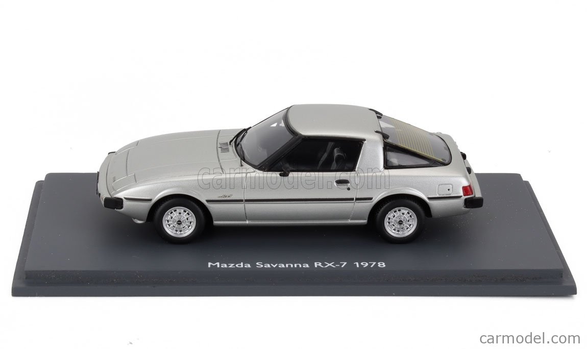 SCHUCO 43U00155 Scale 1/43 | MAZDA SAVANNA RX-7 1978 SILVER