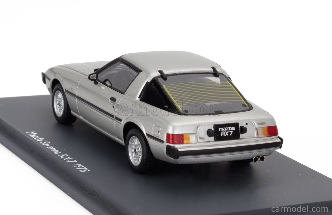 SCHUCO 43U00155 Scale 1/43 | MAZDA SAVANNA RX-7 1978 SILVER