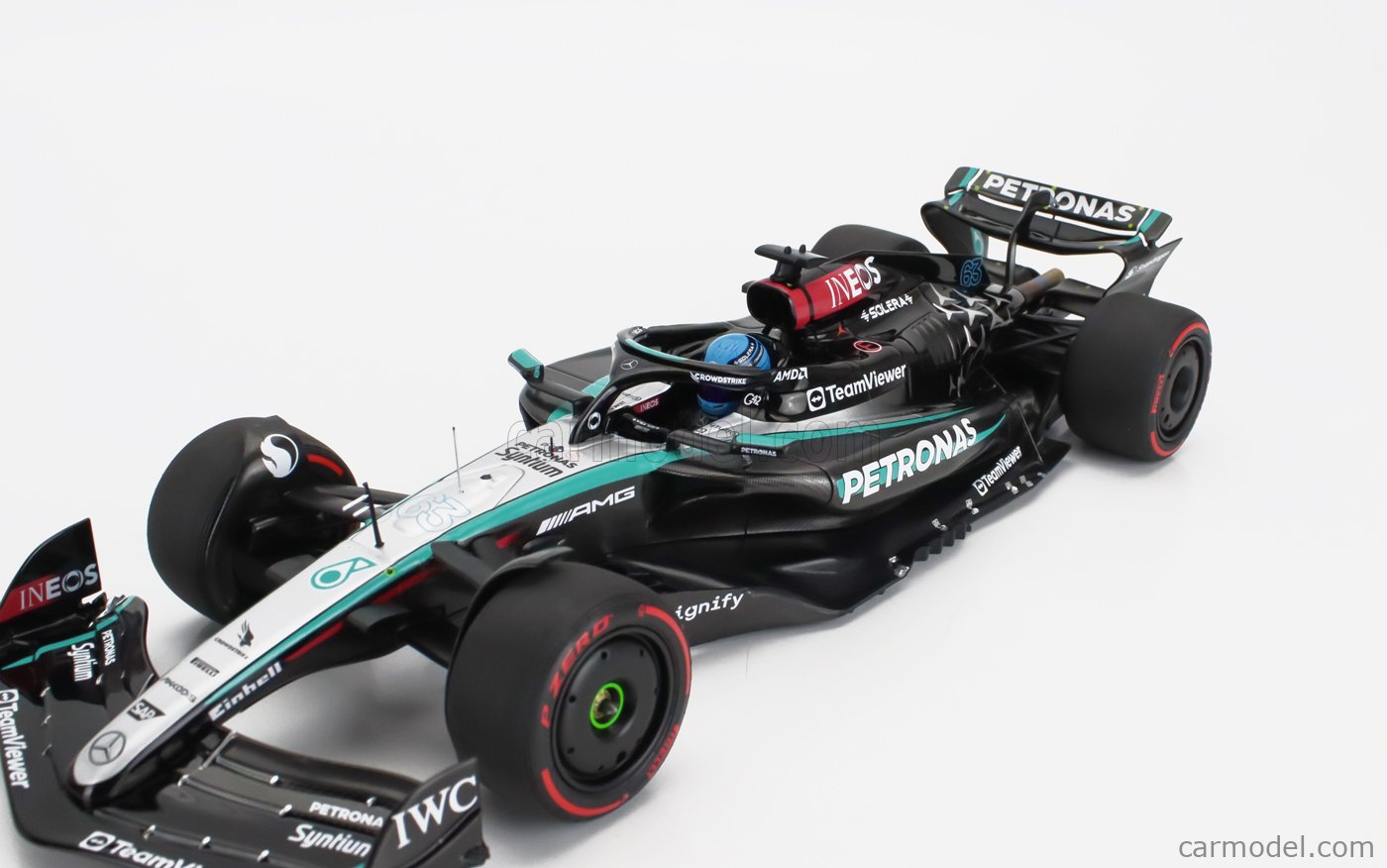 Mercedes AMG Petronas F1 W15 N°63 George Russell – Vainqueur Las Vegas GP 2024 – Spark 1:64 Édition Limitée