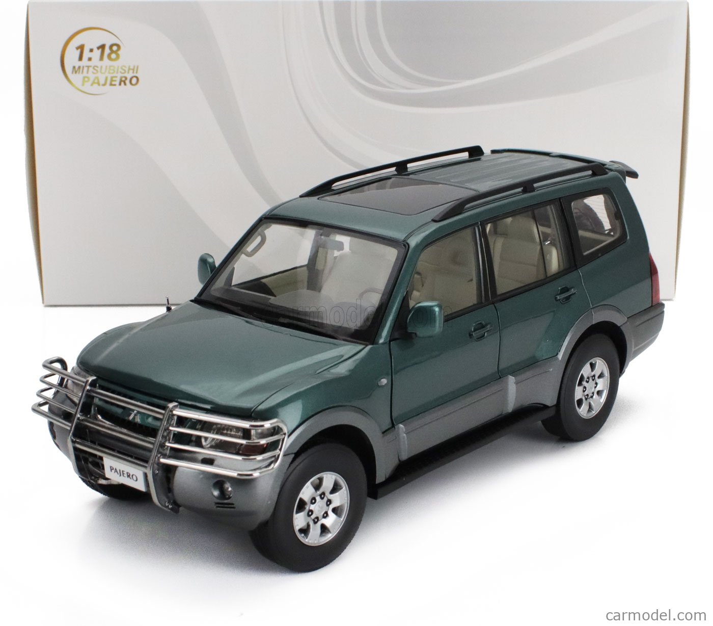 SUN-STAR 05831 Scale 1/18 | MITSUBISHI PAJERO 3.5L V6 V73