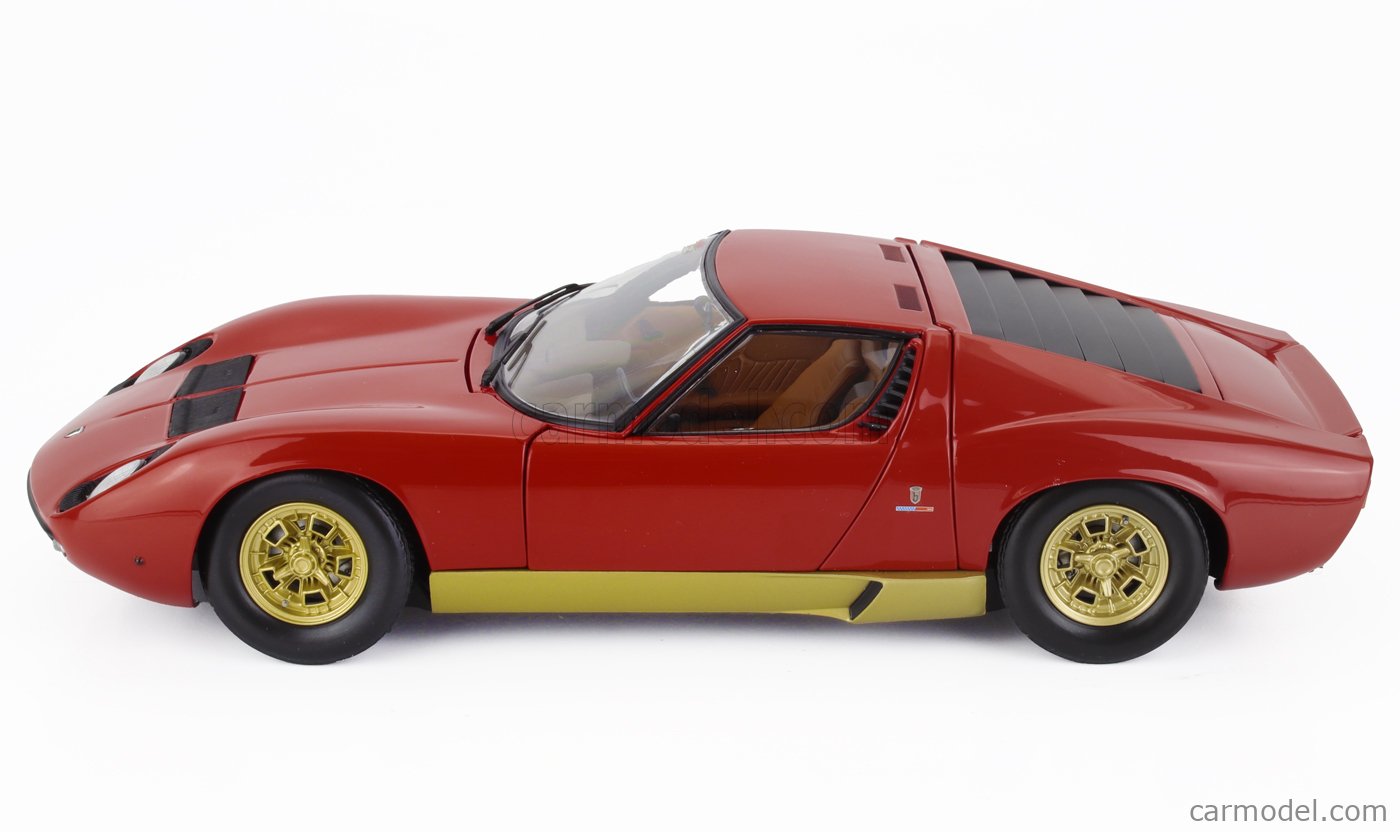 Amazon.com: Hasegawa 1:24 Lamborghini Miura P400 SV with Figure