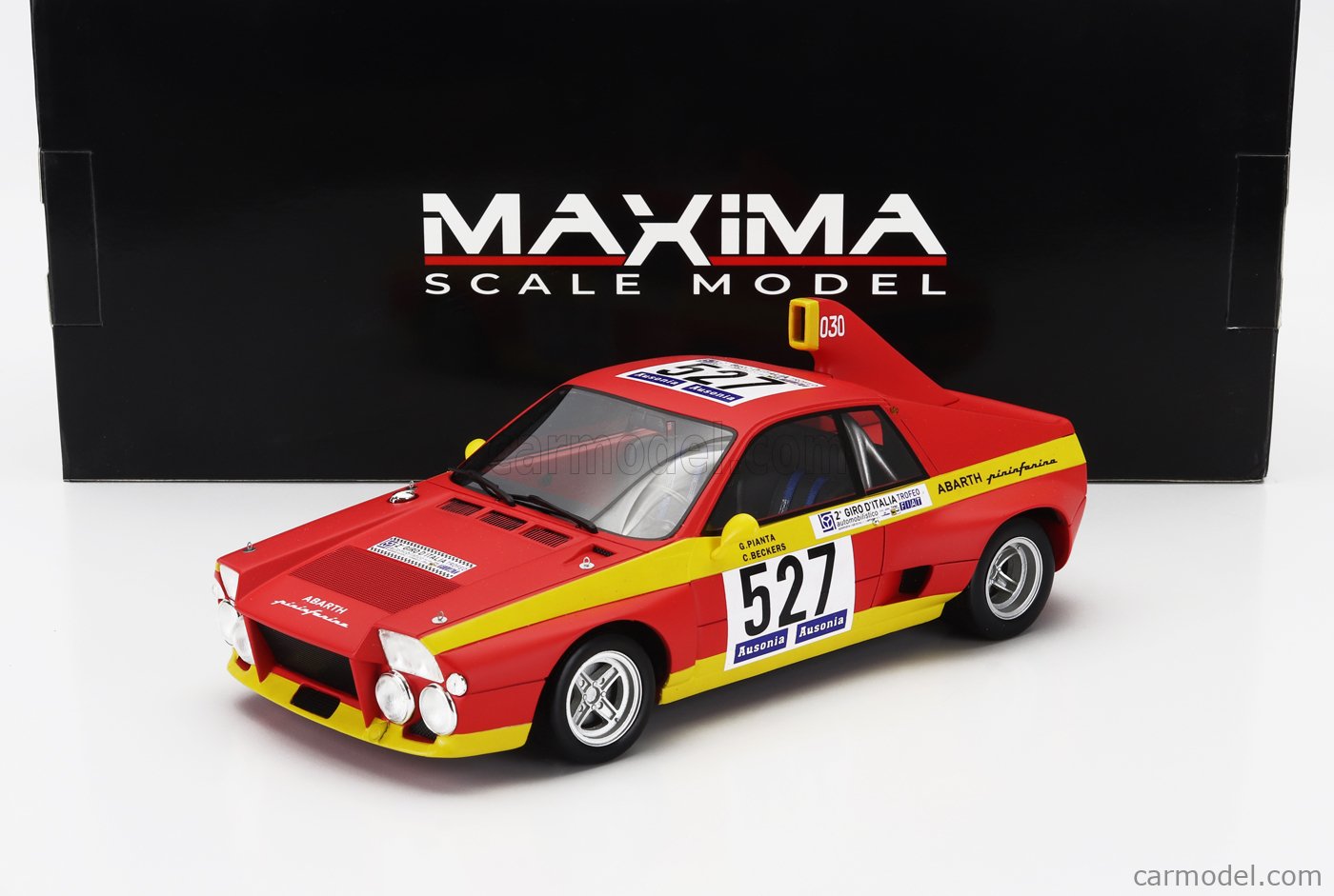 MAXIMA MAX006001 Masstab: 1/18 | ABARTH SE030 PININFARINA