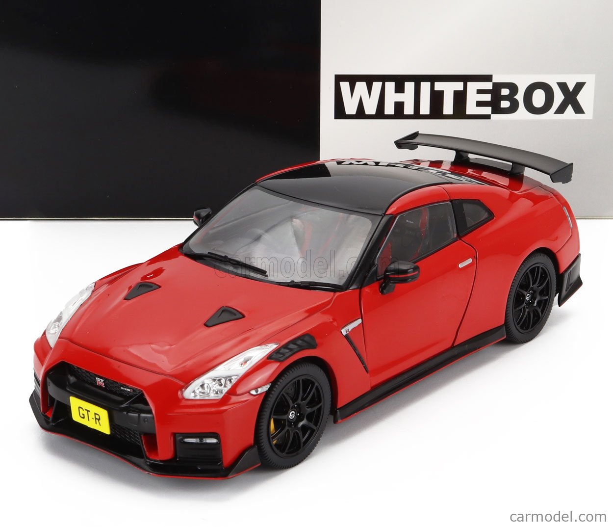 WHITEBOX WB124231 Scale 1/24 | NISSAN GT-R NISMO COUPE 2021 RED