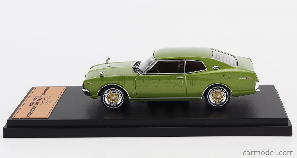 Nissan Laurel HT (1972) ミニカー 1972 NISSAN LAUREL HT 2000 SGX 童友社 - メルカリ