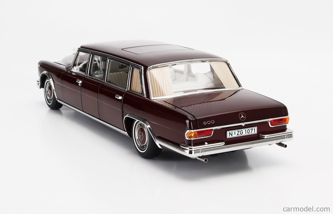 Modèle Réduit Voiture Mercedes 600 Pullman 1969 Blanc 1:18 Par MCG - Die-Cast Métal, Neuf
