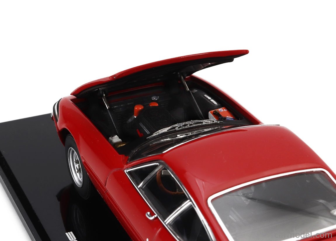 FERRARI: A NOS 1:18 scale Kyosho Ferrari 365 GTB/4 - Daytona 69; in