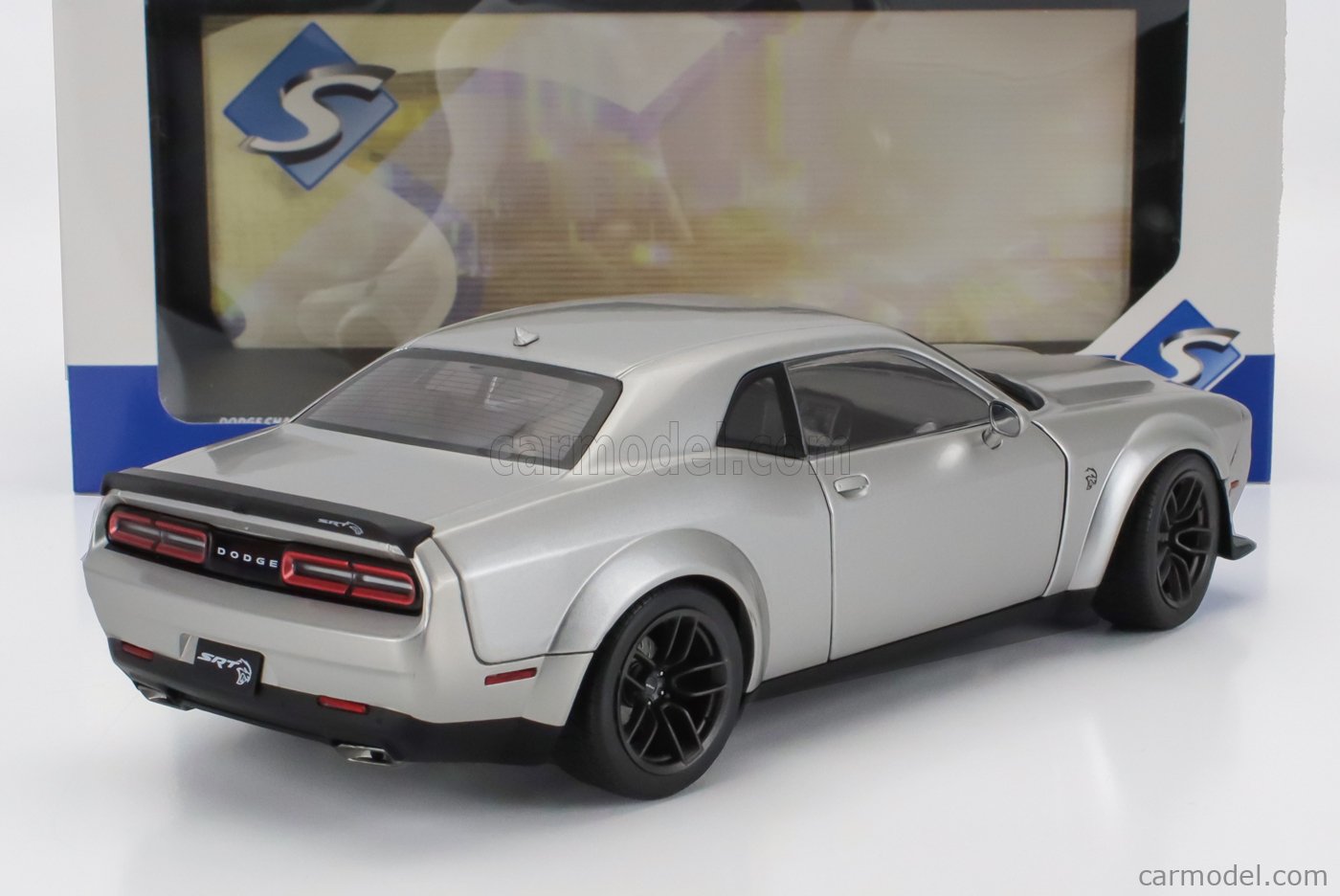302-013 ソリド 1/18 ダッジ チャレンジャー SRT HELLCAT