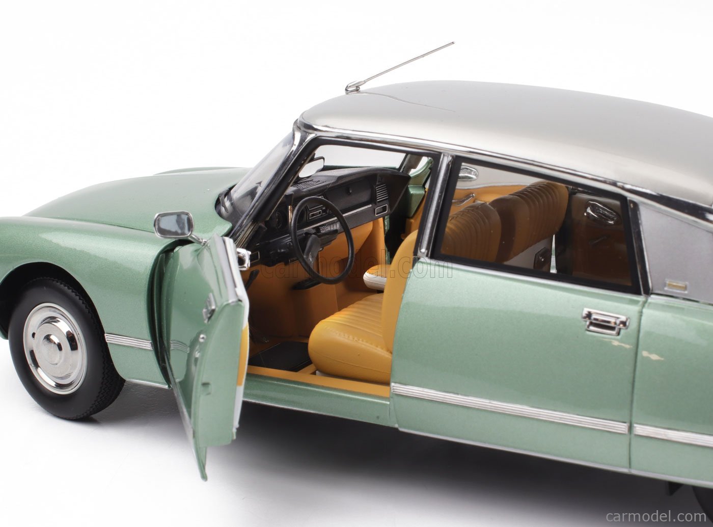 NOREV 181724 Scale 1/18 | CITROEN DS23 PALLAS 1972 GREEN MET NOREV 181724 Scale 1/18 | CITROEN DS23 PALLAS 1972 GREEN MET
