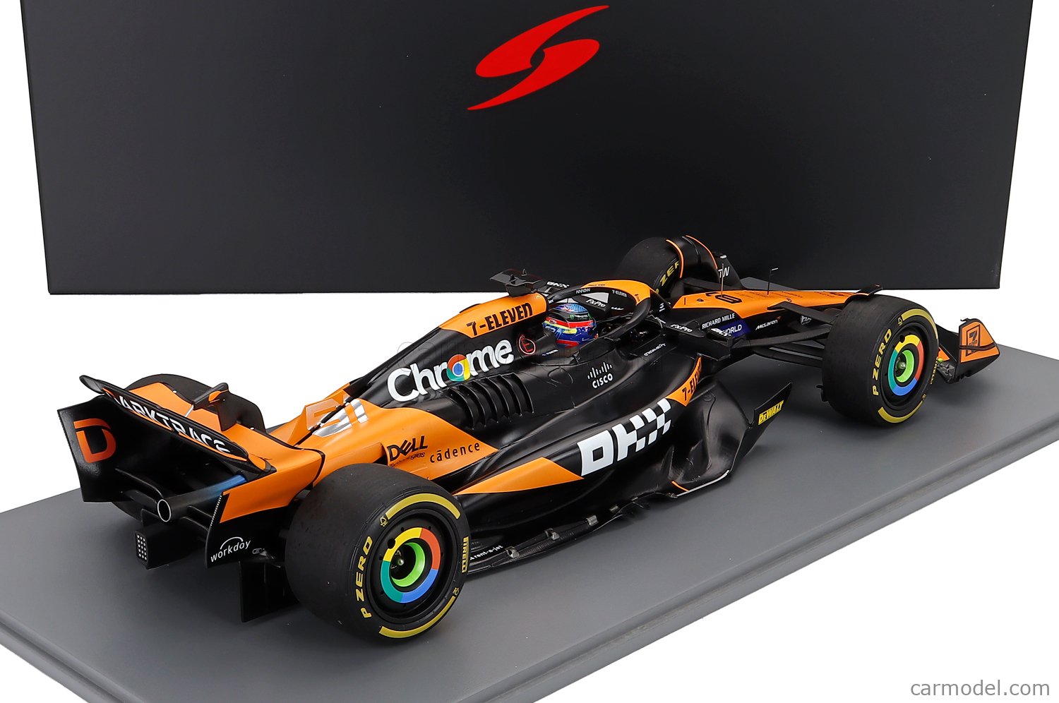 SPARK-MODEL 12S051 Scale 1/12 | McLAREN F1 MCL38 TEAM MCLAREN N 81