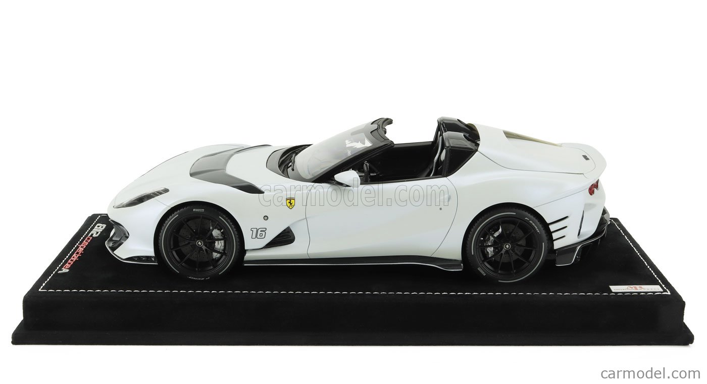 1/18 MR COLLECTION Ferrari 812 Competizione A Spider Rouge Carbone En