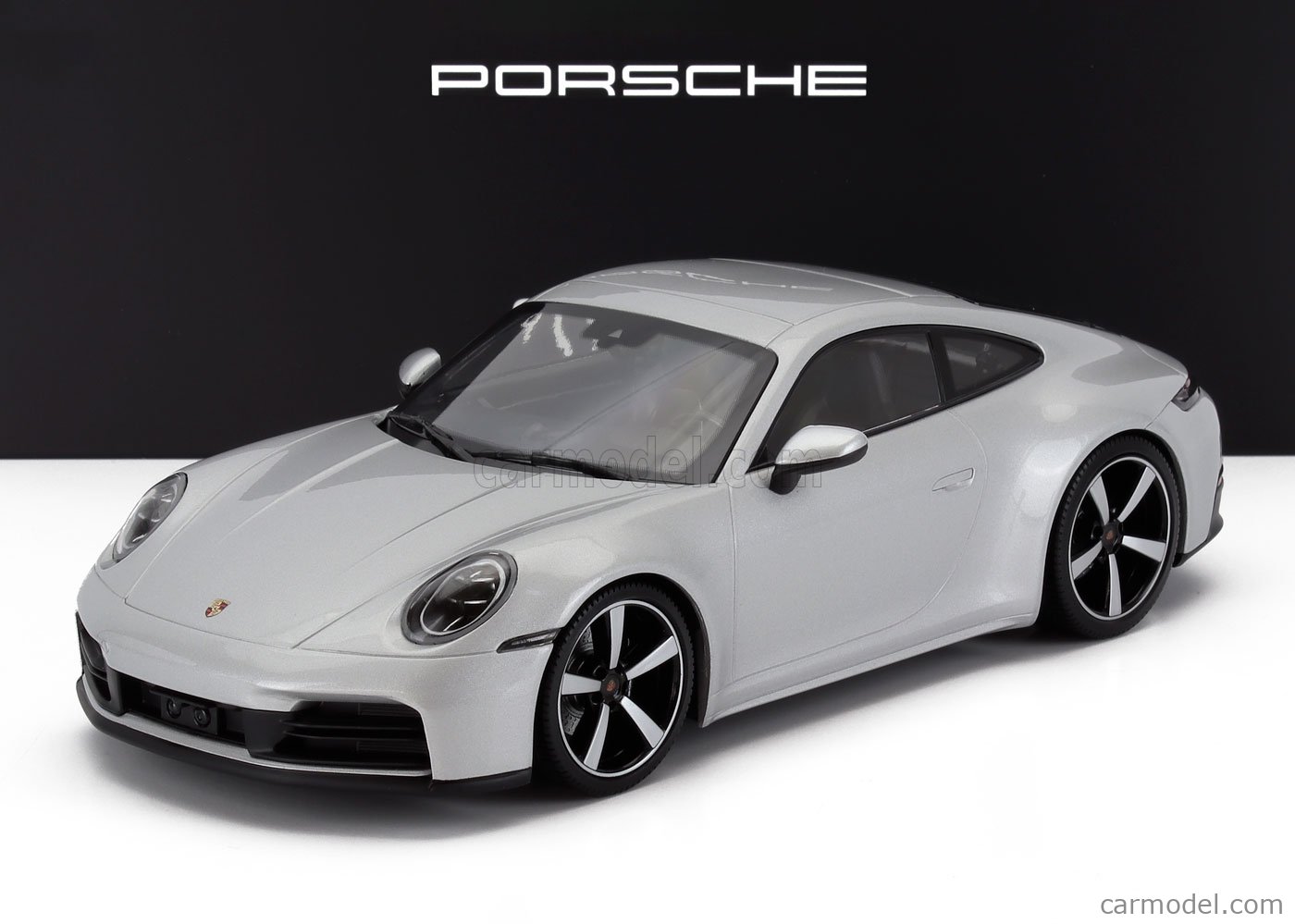 UT models Porsche 911 1:18 シルバー UT Models Limited 1997 Porsche Carrera 911 GT2 1:18 Diecast