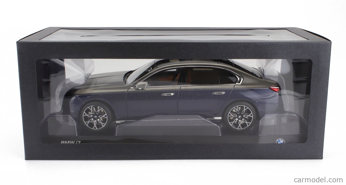 Miniatura BMW I7 XDrive60 2024 Escala 1:64 - Color Dravit Grey, Metal, Coleccionable MINI GT | Modelo Detallado Para Aficionados