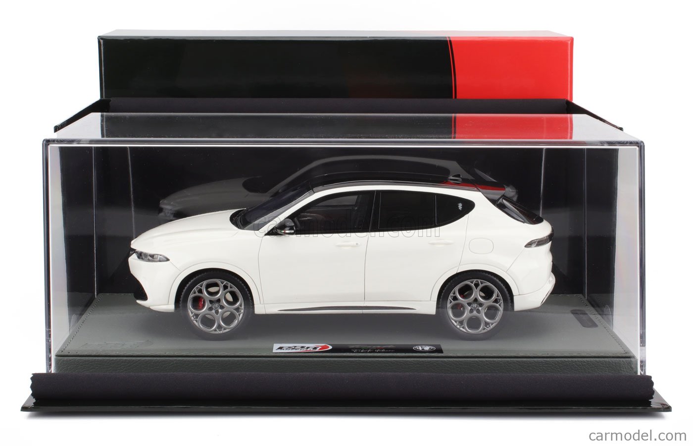 Modèle Réduit 1:18 Alfa Romeo Tonale Police (Polizia) - BBR Avec Vitrine - Référence BBRC1856POL-VET - Neuf