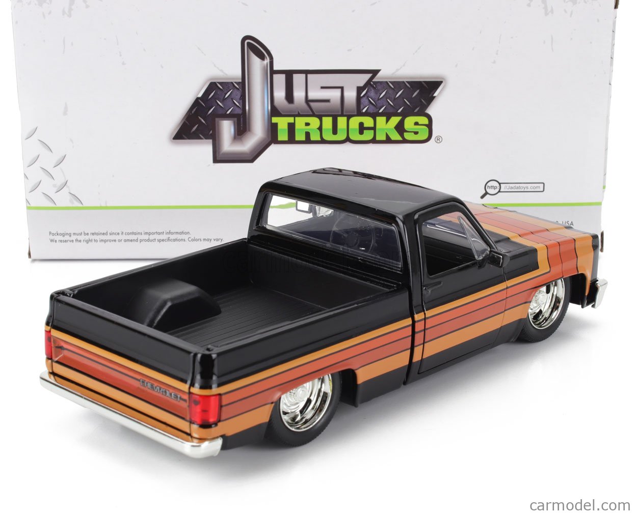 Modellino Jada Toys 1/24 Chevrolet C-10 1985 - Cerchi Rally, Colore Nero Con Strisce, Diecast, 35855